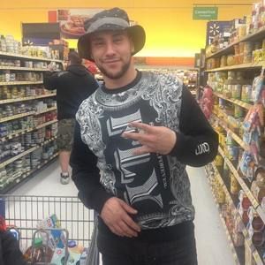 Meet your Posher, Matthew